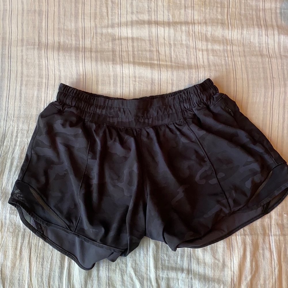 lululemon camo black shorts